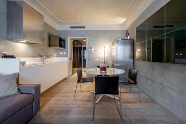 Milan Royal Suites - Luxury Duomo Extérieur photo
